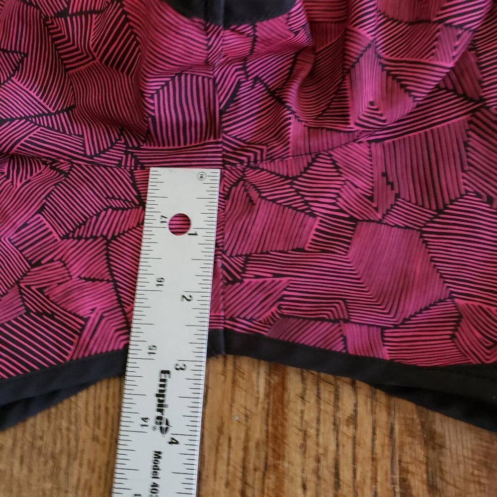 Nike Short - Picture 5 of 7